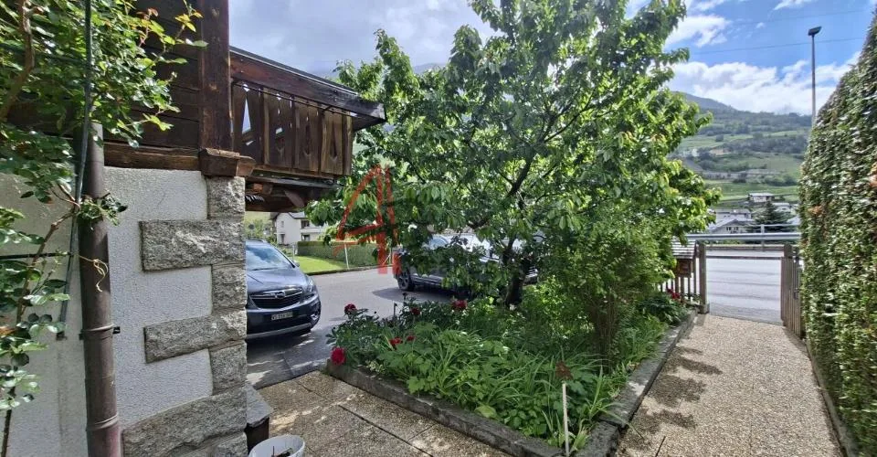 Chalet indipendente con giardino, terrazze e garage a Orsières – foto 12 di 12