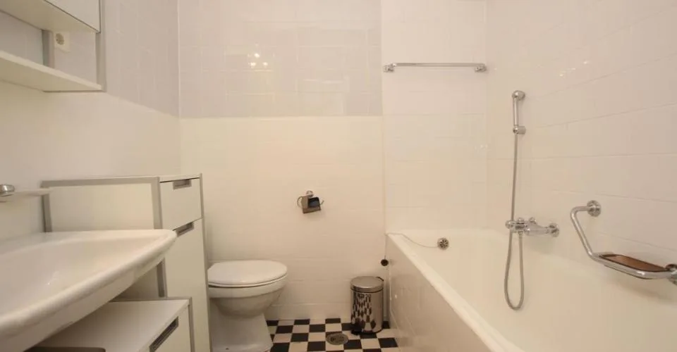4 Zimmer möbl. Wohnobjekt in Genève – foto 4 di 5