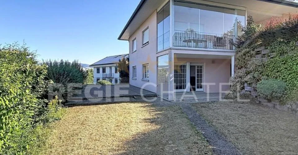 Charmant appartement avec terrasse et jardin