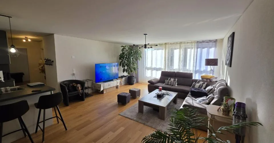 4.5 Zimmer Wohnung in La Chaux-de-Fonds – Foto 2 von 4
