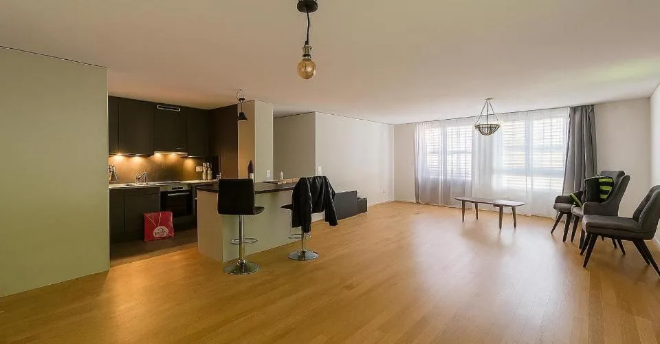 4.5 Zimmer Wohnung in La Chaux-de-Fonds – Foto 2 von 7
