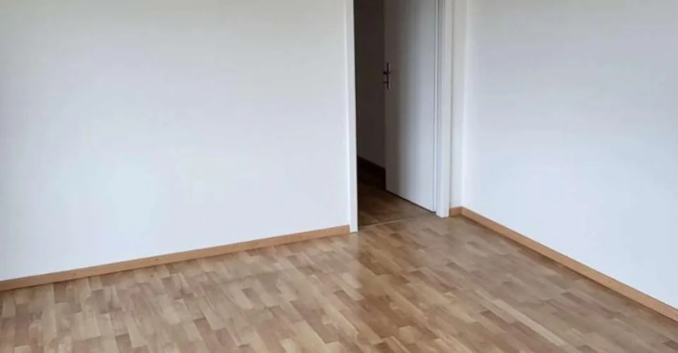 2 Zimmer Wohnung in La Chaux-de-Fonds – Foto 2 von 5