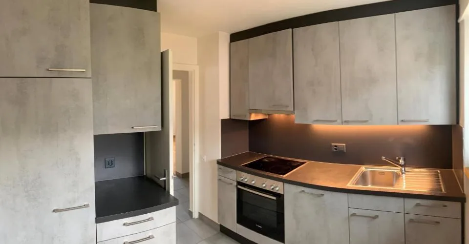 3 Zimmer Wohnung, 2300 La Chaux-de-Fonds