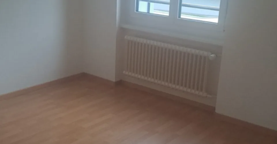 3 Zimmer Wohnung in La Chaux-de-Fonds – Foto 2 von 7