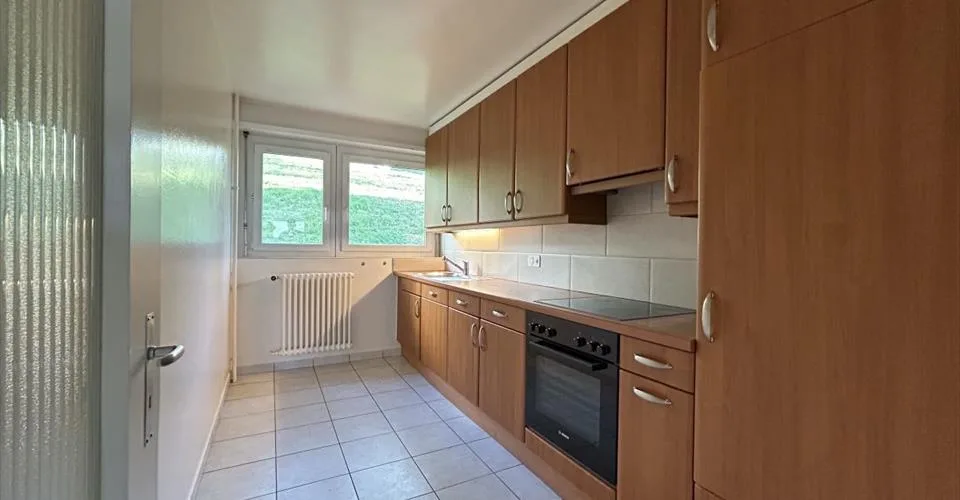A SAISIR ! APPARTEMENT DE 4.0 PIECES AVEC BALCON