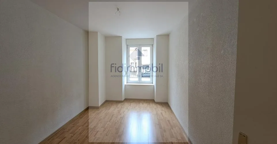 4 Zimmer Wohnung, 2400 Le Locle
