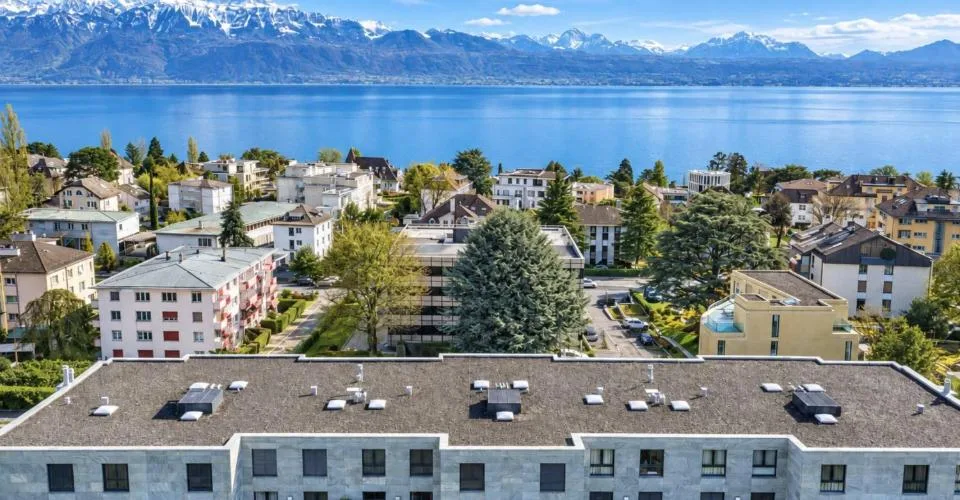 Duplex-Wohnung mit contemporary Architektur, eigenem Garten und Blick auf die Alpen in Pully Sud – Foto 10 von 21