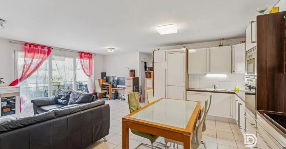 Charmant appartement, proche de toutes commodités – Foto 3 von 18