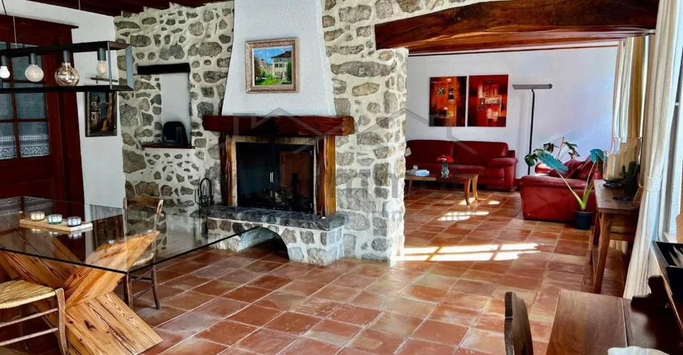 8.5 Zimmer Einfamilienhaus, 1278 La Rippe