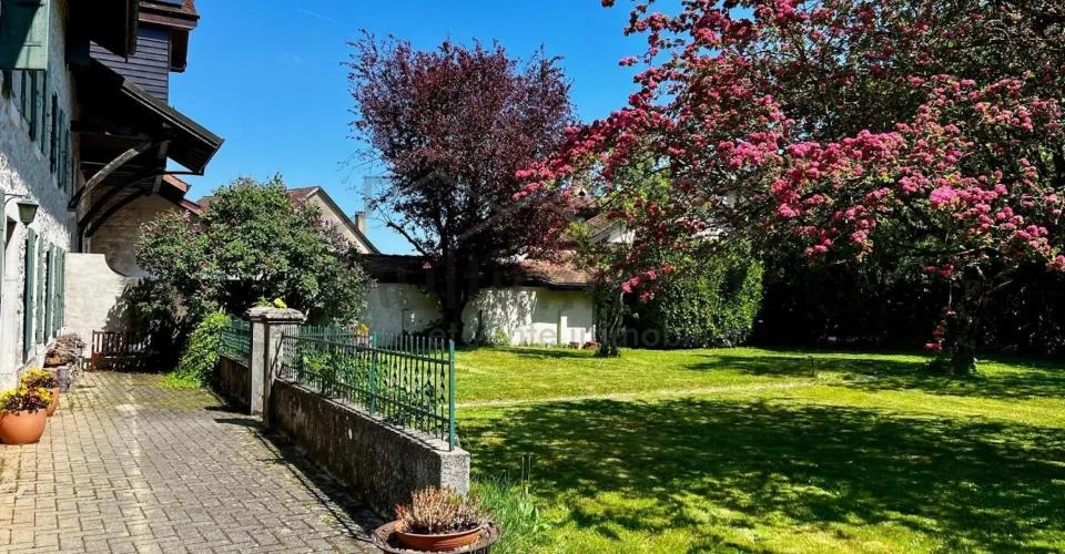 8.5 Zimmer Einfamilienhaus, 1278 La Rippe