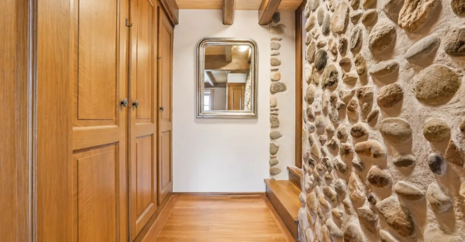 Maison villageoise de caractère aux volumes exceptionnels – Foto 9 von 20