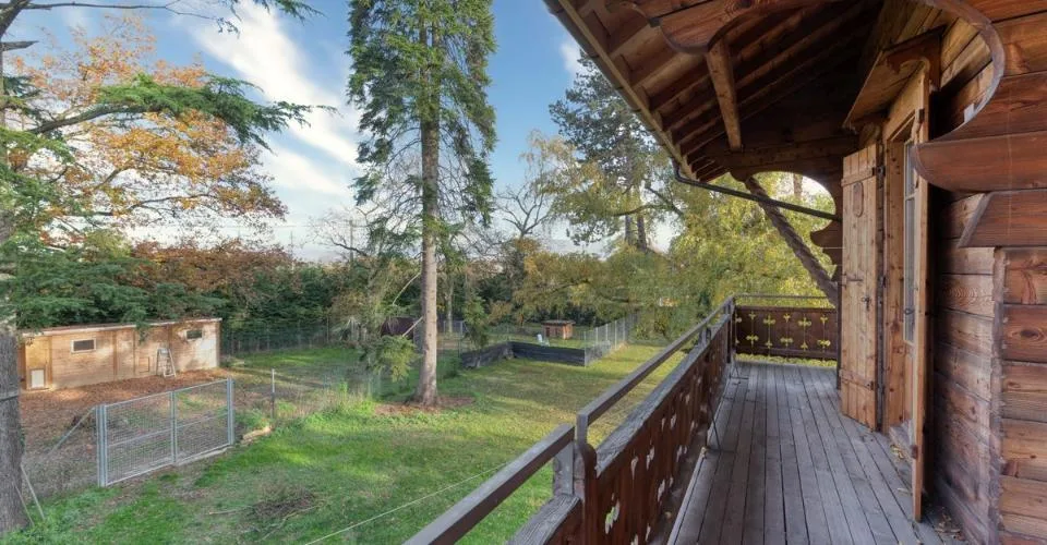 Proprietà affascinante nel cuore di un parco alberato di oltre 4.000 m2 – foto 18 di 26