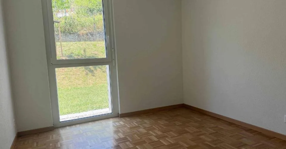 Magnifique appartement neuf de 4½ au rez supérieur avec balcon et vue dégagée – foto 4 di 21