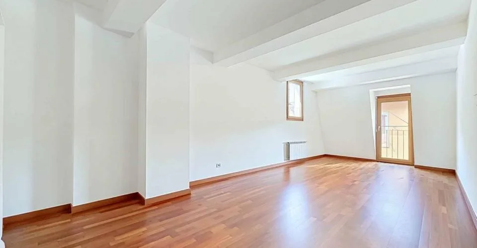 Spacieux appartement de 3,5 pièces au cœur du Vieux-Montreux – Foto 4 von 16