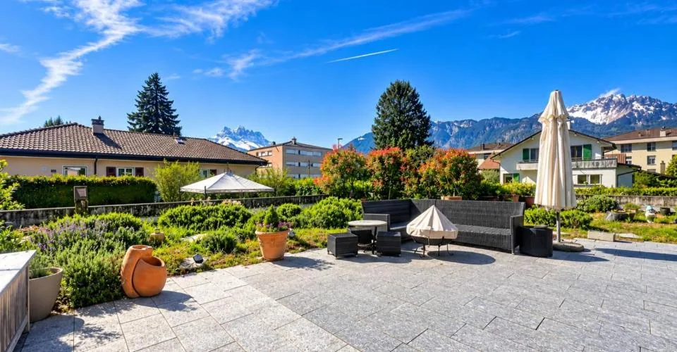 Schöne und große Villa mit atemberaubendem Blick auf die Dents du Midi – Foto 5 von 26
