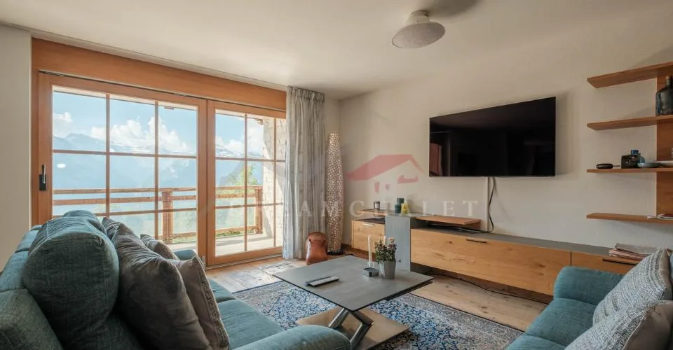 Appartement rustique comme neuf, à quelques pas des pistes et des comm
