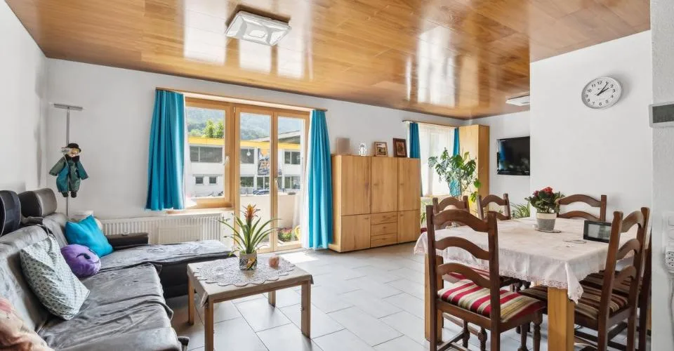 Grande maison de 6.5 pièces entièrement rénovée à l'entrée du village d'Eschert – photo 12 sur 14