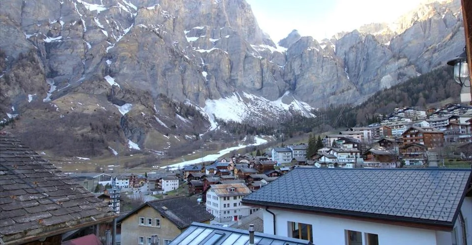 4.5 Zimmer Attikawohnung in Leukerbad – Foto 5 von 11