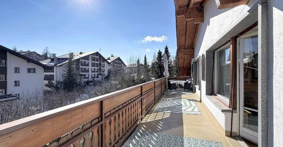 Charmant 4.5 pièces au calme absolu, à deux pas du centre – photo 3 sur 18