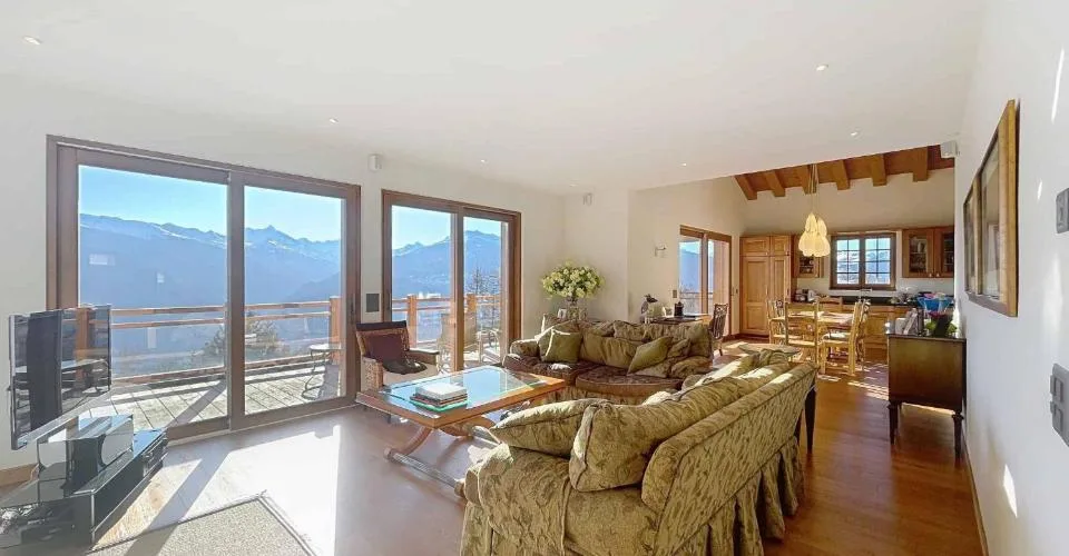 SELTEN - PRÄCHTIGES 5-ZIMMER-CHALET MIT PANORAMABLICK – Foto 4 von 20