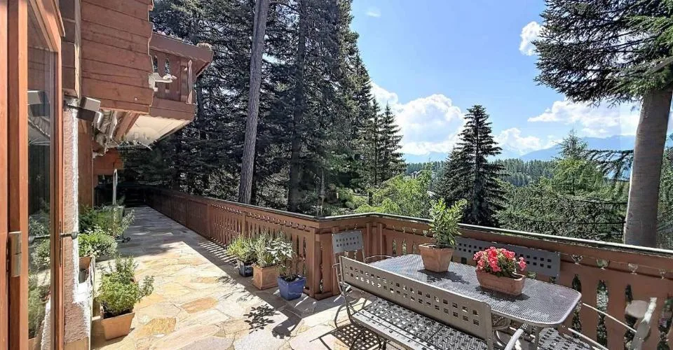 Prächtiges Chalet mit Pool und Spa, abgelegen – Foto 5 von 19