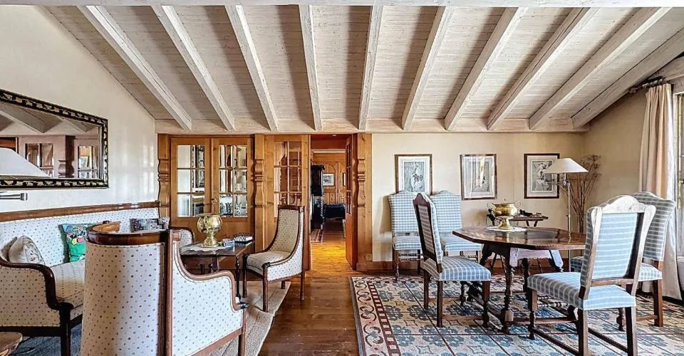 Wohnung mit 6.5 Zimmern im Dachgeschoss mit Blick auf den Golf und superber Aussicht + Studio – Foto 4 von 25