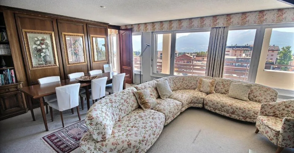 Eleganza contemporanea in un ambiente alpino – foto 21 di 26