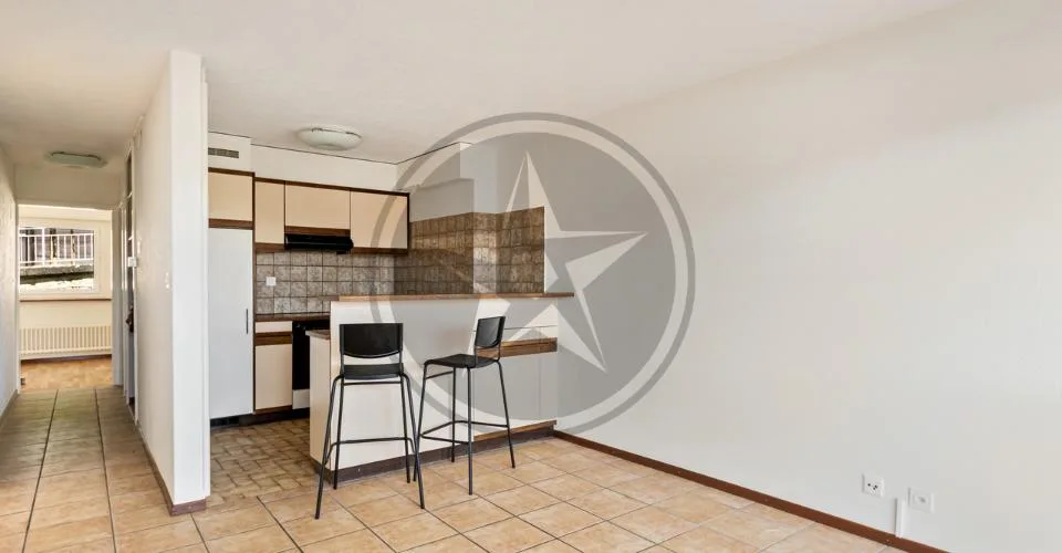 3,5 PIÈCES AVEC BALCON, VUE LAC ET GARAGE – RÉSERVÉ AUX INVESTISSEURS – Foto 4 von 26