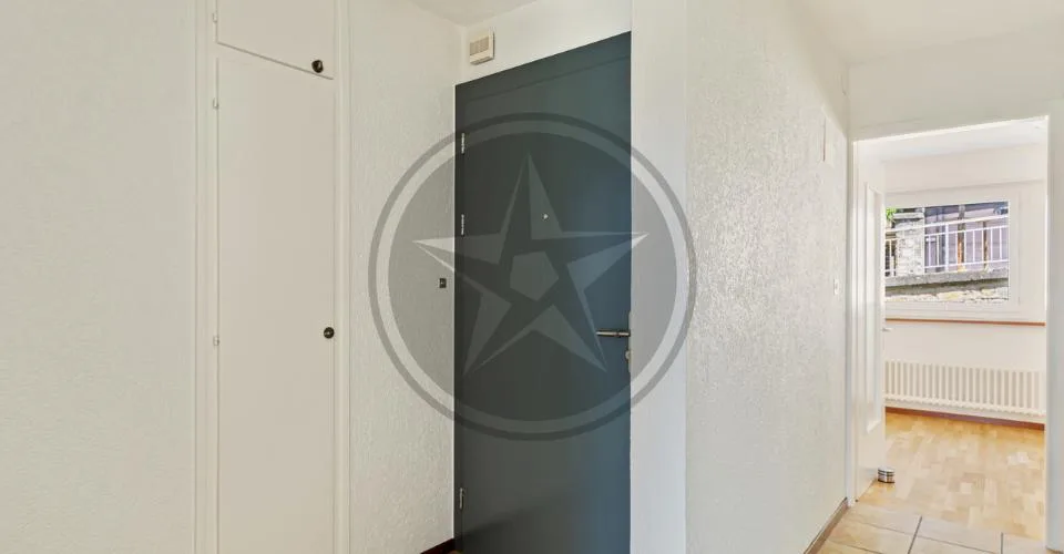 3,5 PIÈCES AVEC BALCON, VUE LAC ET GARAGE – RÉSERVÉ AUX INVESTISSEURS – Foto 11 von 26