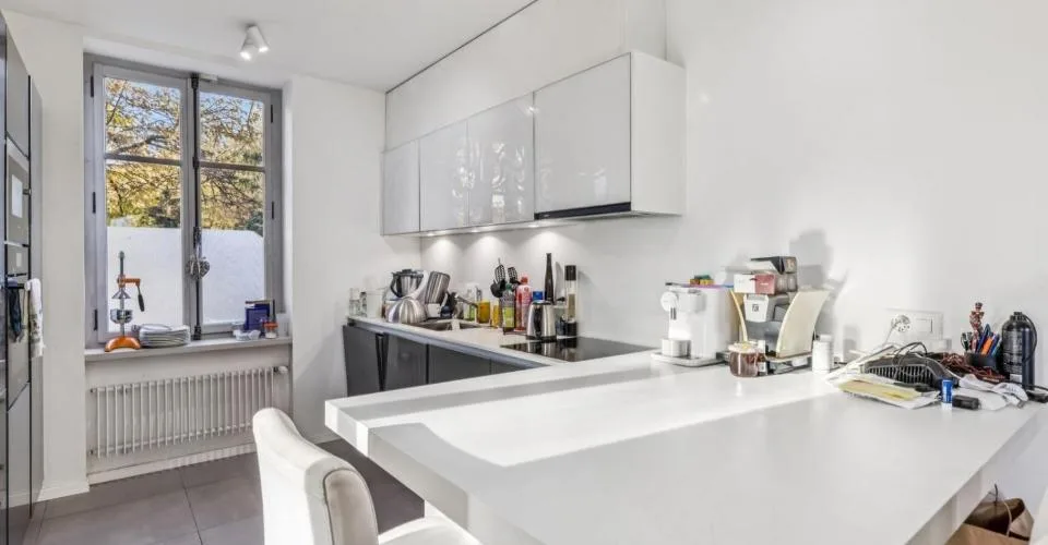 Proprietà di carattere ristrutturata elegantemente in un contesto esclusivo – foto 4 di 25