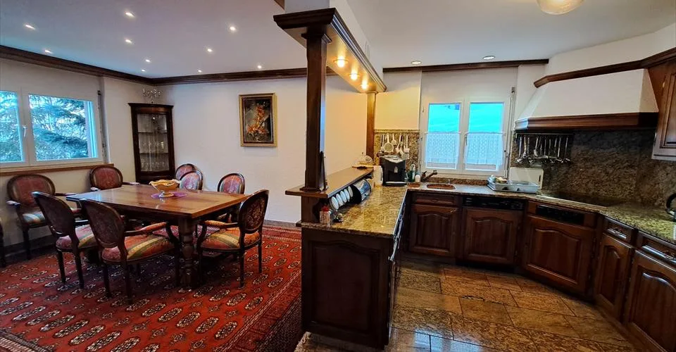 Magnifique Chalet de 430 m² avec Wellness à Loèche-les-Bains – foto 5 di 25
