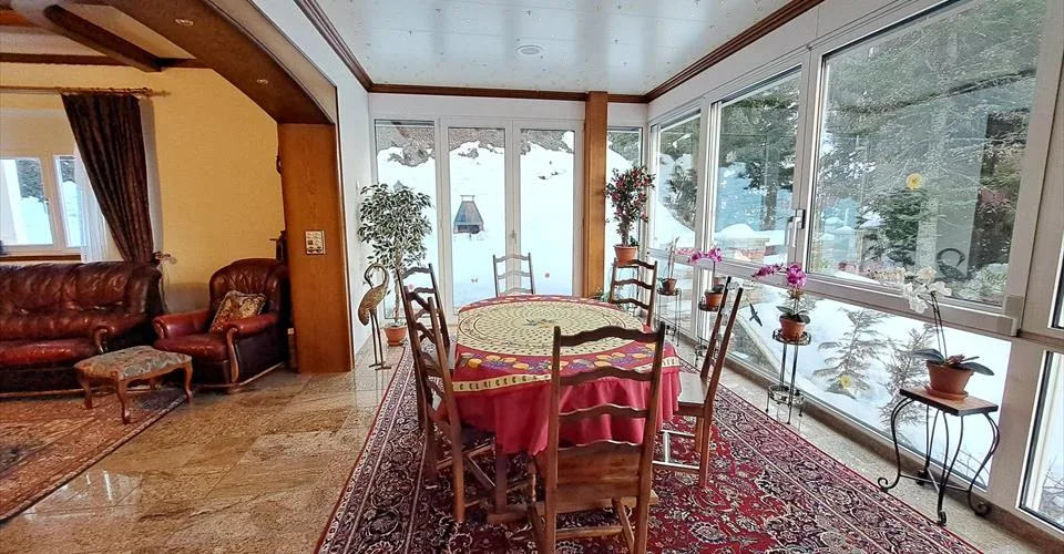 Magnifique Chalet de 430 m² avec Wellness à Loèche-les-Bains – foto 6 di 25