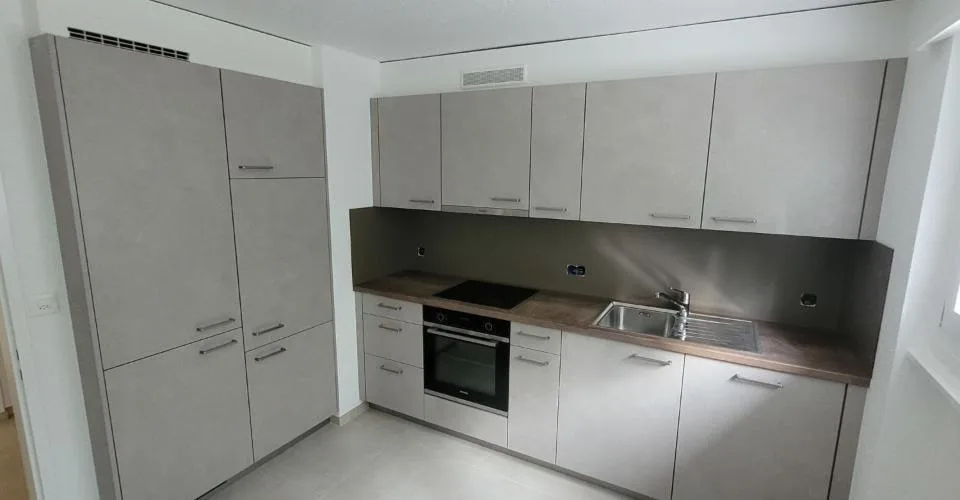 Appartamento recentemente ristrutturato di 3 locali con balcone! – foto 12 di 22