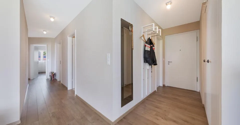 APPARTEMENT DE 4,5 PIÈCES - VUE PANORAMIQUE - GARAGE - EN EXCLUSIVITÉ – photo 22 sur 26