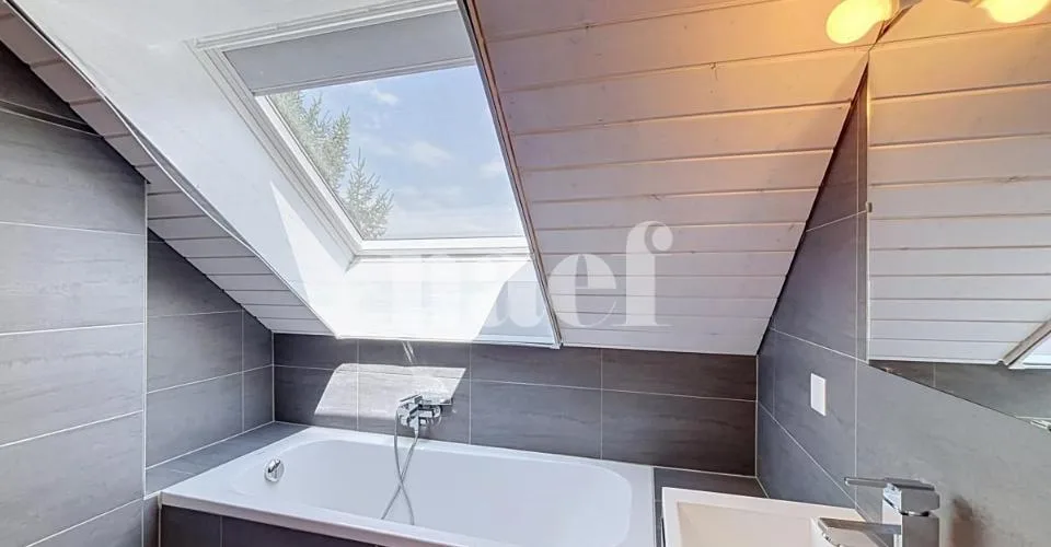 Schönes Dachgeschoß-Apartment – Foto 7 von 26