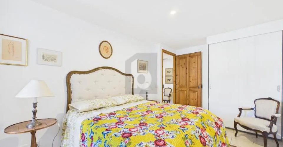 ÉLÉGANT LOGEMENT MEUBLÉ AU CHARME CONTEMPORAIN