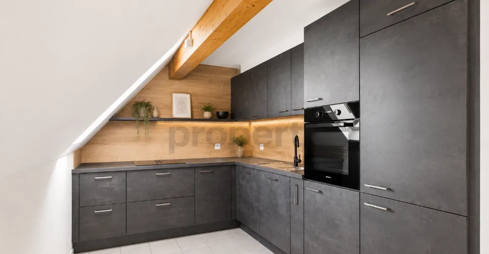 Charmante 4-Zimmer-Maisonette-Wohnung mit Dachgeschoss-Charme in Feuerthalen