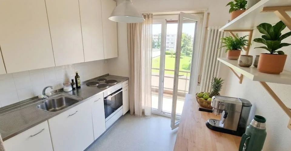 Befristet: Helles Wohntraum-Juwel mit Balkon (ca. 1,5 J.)