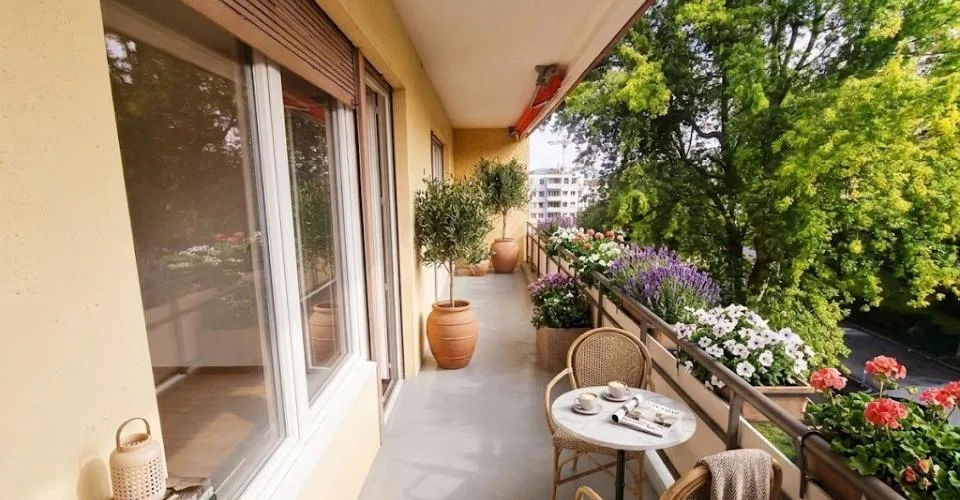 Befristet: Helles Wohntraum-Juwel mit Balkon (ca. 1,5 J.)