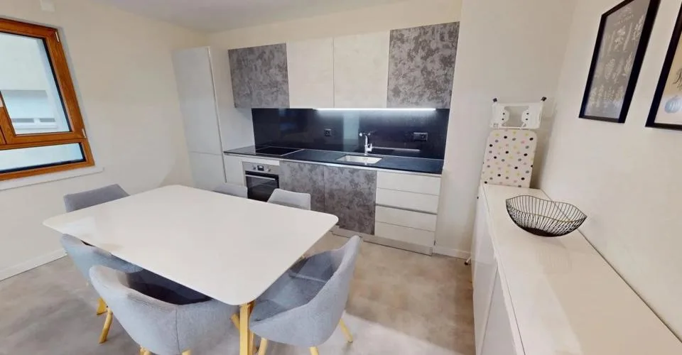 Appartement familial de 2 chambres à Oerlikon