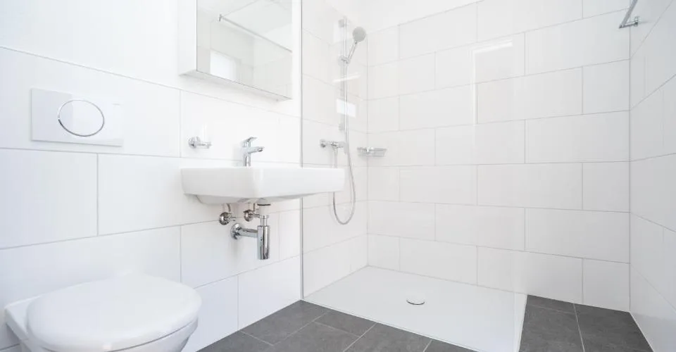 Appartement 4.5 pièces au 3ème Etage - Wohnung 4.5 Zimmer am 3. Stockwerk