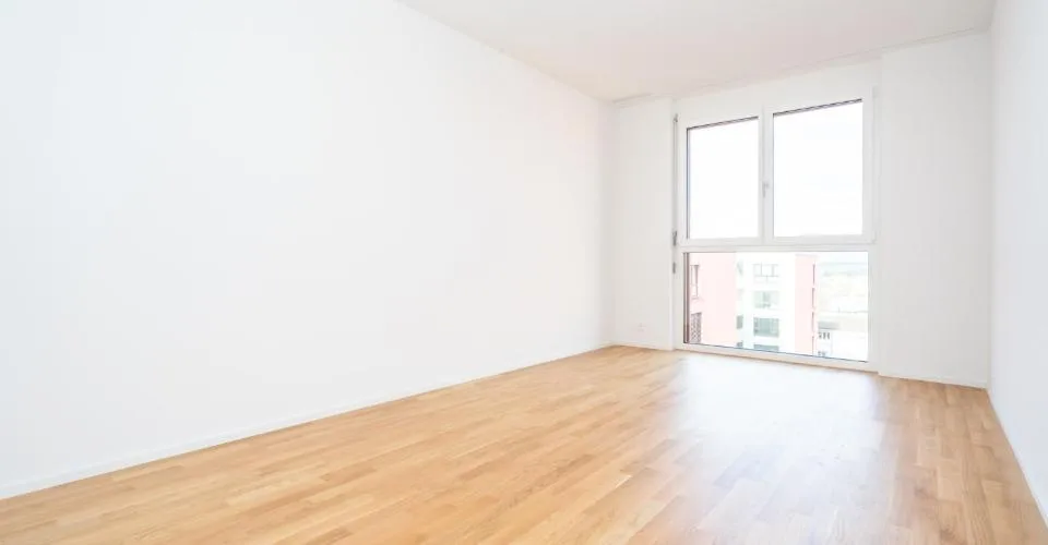 Appartement 4.5 pièces au 3ème Etage - Wohnung 4.5 Zimmer am 3. Stockwerk