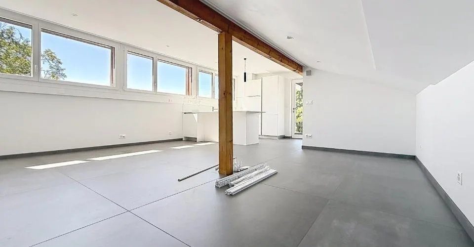 Mini-loft (qui a tout d'un grand, sauf le ménage du dimanche !)