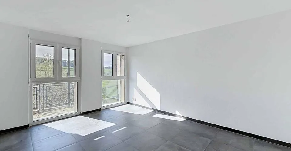 APPARTEMENT 4.5 PIÈCES — EN ACHAT-LOCATION
