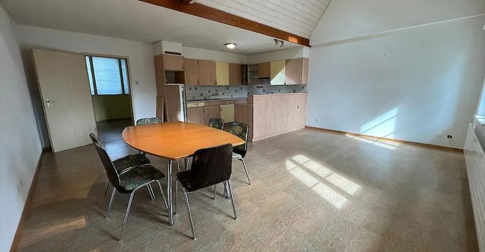 Grosse 5.5-Zimmerwohnung in Montet