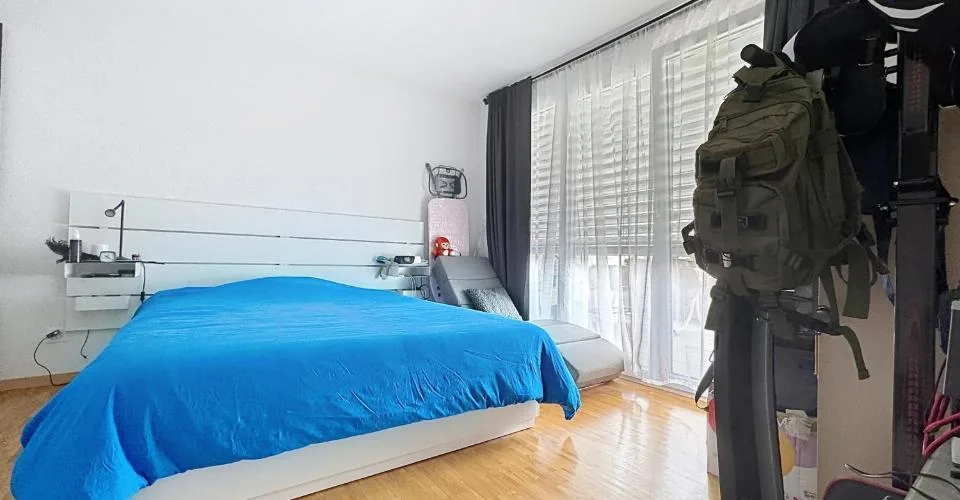 Bel appartement de 2,5 pces au 1er étage avec balcon
