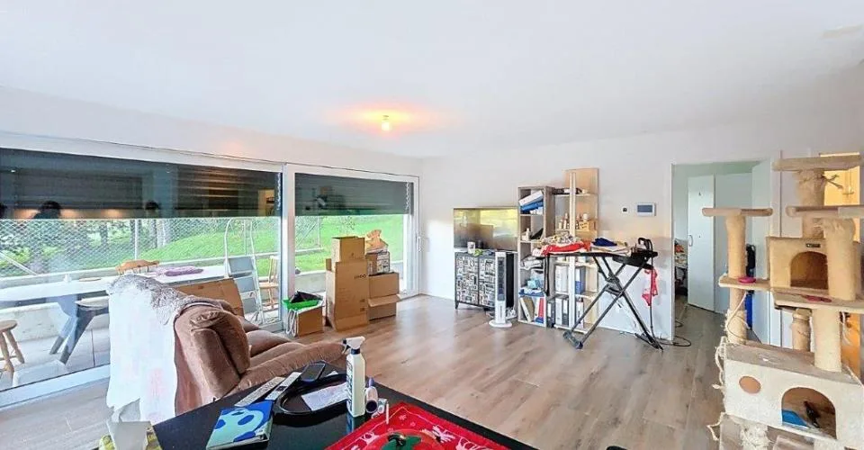 Bel appartement de 2,5 pièces d'environ 58m2