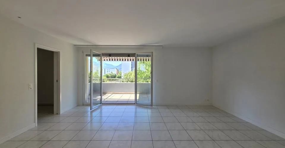 Appartement 4.5 pièces à CHF 2'080.--mois charges comprises