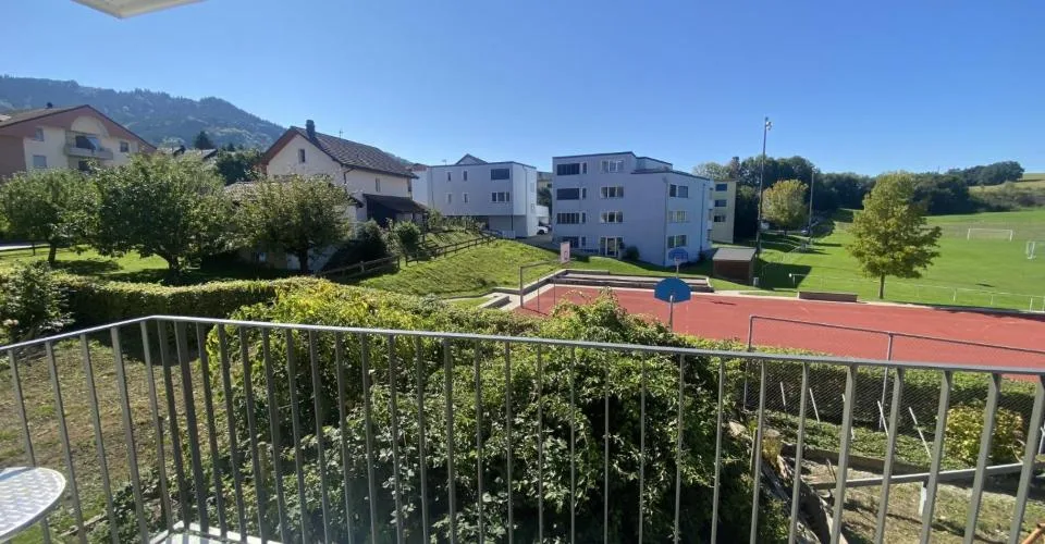 Appartement de 4.5 pièces sis au rez-de-chaussée avec conciergerie