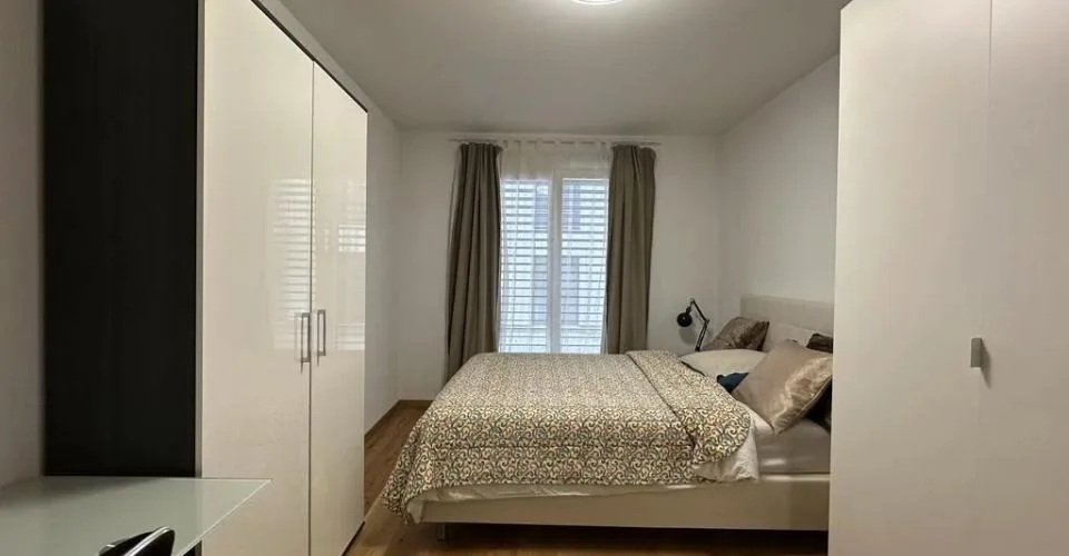 Appartement de 4.5 pièces au rez-de-chaussée